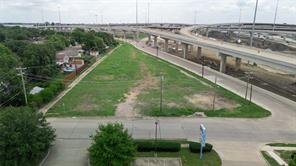 2390 Interstate 30 - Photo 11