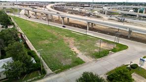 2390 Interstate 30 - Photo 15