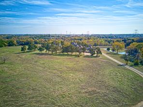 1318 N J Elmer Weaver Freeway - Photo 2
