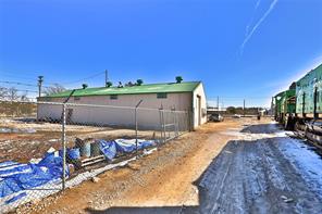 189 Locust - Photo 17