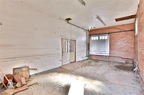 189 Locust - Photo 3