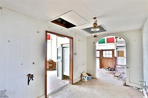 189 Locust - Photo 7