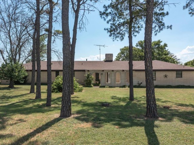 3433 Highway 81 N