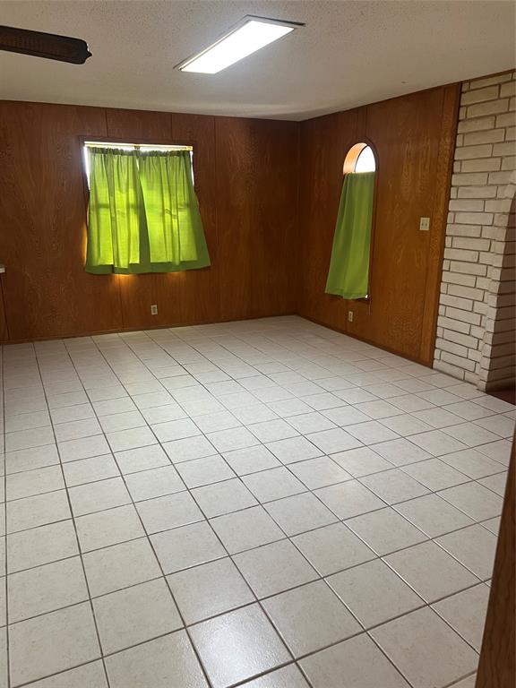 3433 Highway 81 N - Photo 10