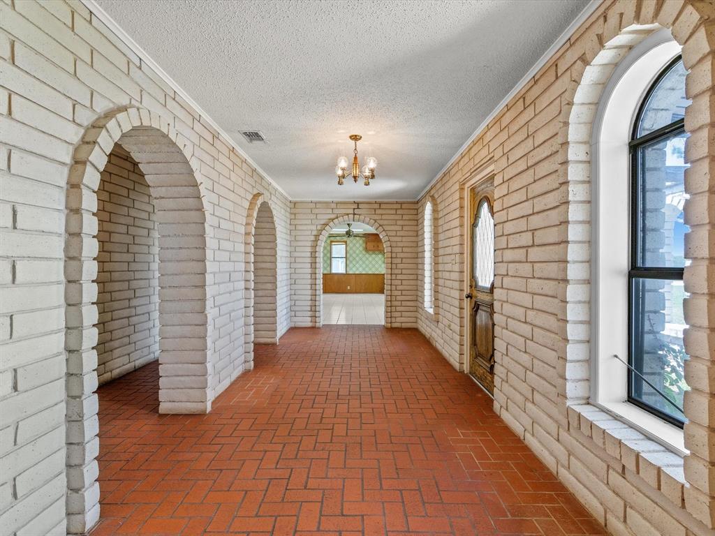 3433 Highway 81 N - Photo 4