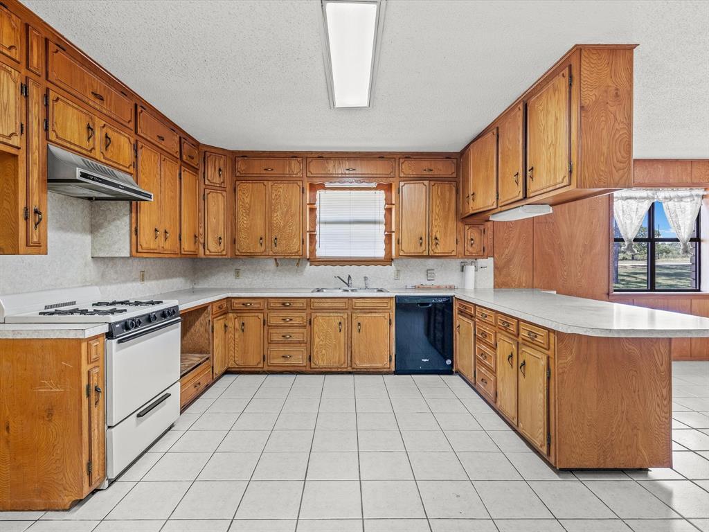 3433 Highway 81 N - Photo 8