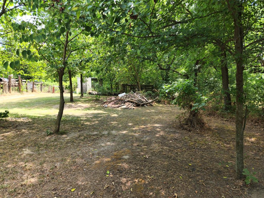 2110 Fm 275 - Photo 2
