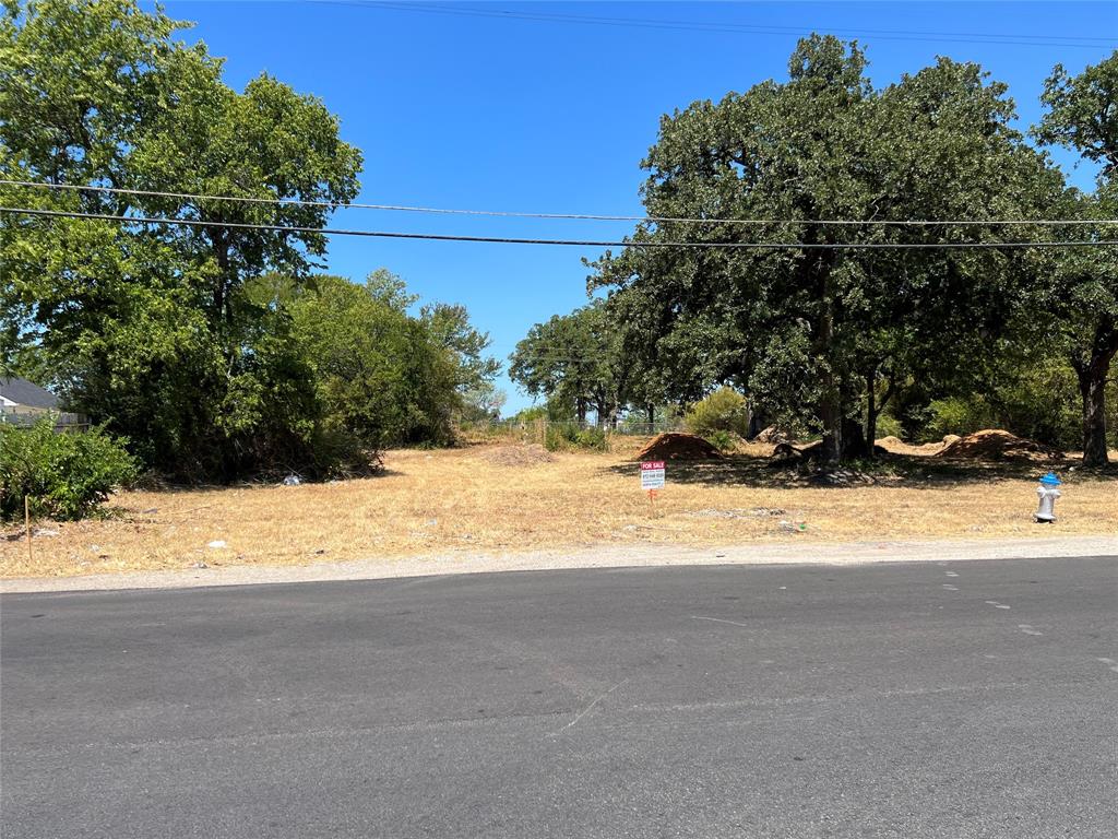 3503 E Overton Road - Photo 1