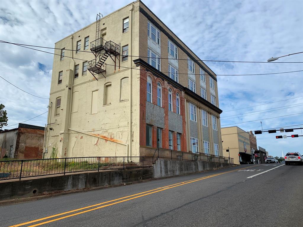202 E Main Street - Photo 9