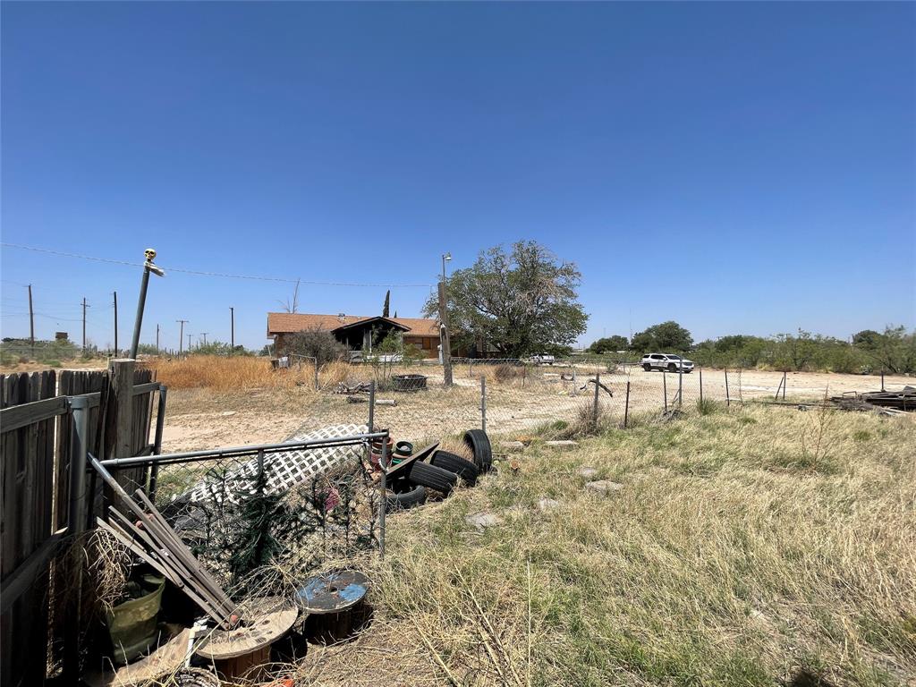 1804 N Redondo Avenue - Photo 10