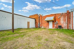 103 W Main St - Photo 24