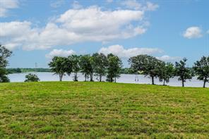 361 Private Road 7327 - Photo 32