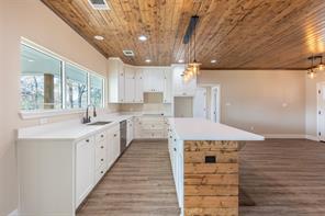 371 Private Road 7327 - Photo 37