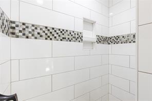 315 Private Road 7327 - Photo 18