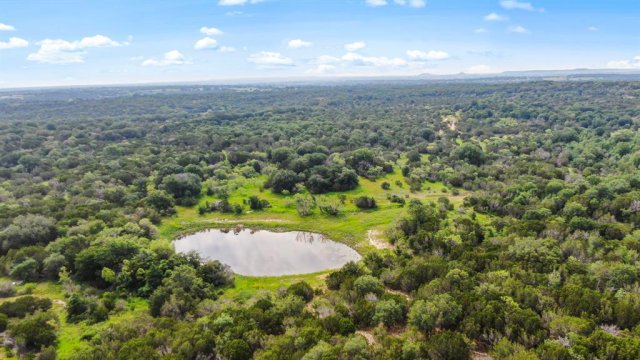 1435 Private Road 1129