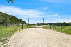 1435 Private Road 1129 - Photo 25