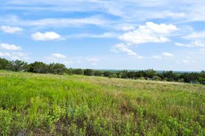 1435 Private Road 1129 - Photo 4