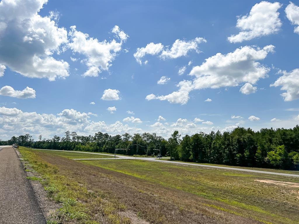000 FM 1010 - Photo 13