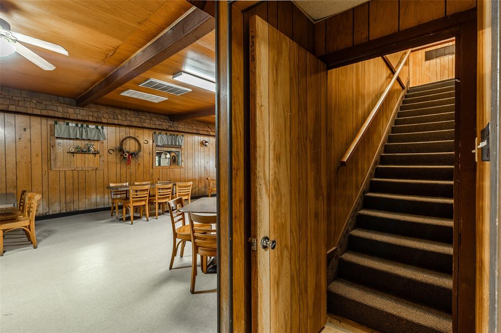 212 S Hickory Street - Photo 18