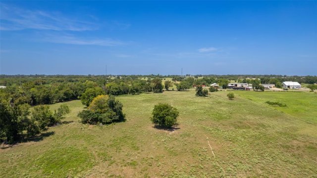 15 Acres Highway 19