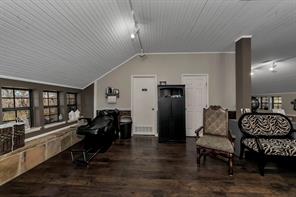 6712 Azle Avenue - Photo 26