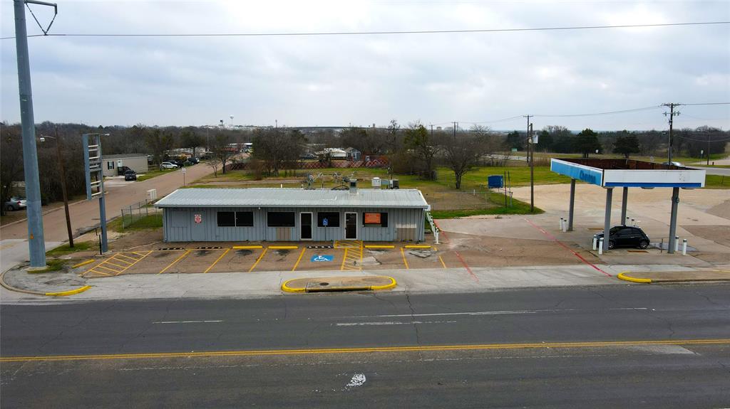 607 N Old Temple Road - Photo 1