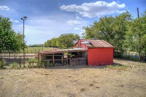 4183 County Rd 2596 - Photo 27