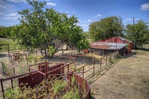 4183 County Rd 2596 - Photo 28