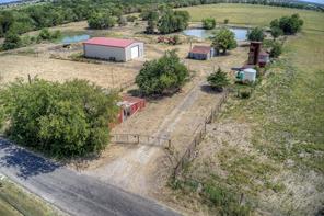4183 County Rd 2596 - Photo 30