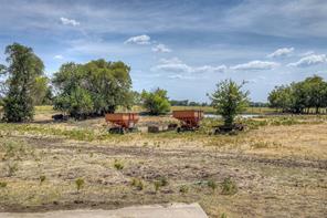 4183 County Rd 2596 - Photo 31