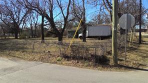 7817 Hull Avenue - Photo 2