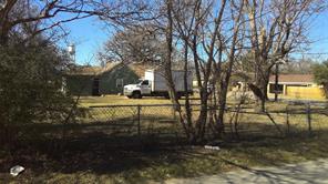 7817 Hull Avenue - Photo 4