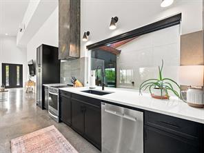 135 Demonbreun Court - Photo 18