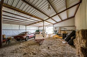 5646 N US Highway 69 - Photo 37