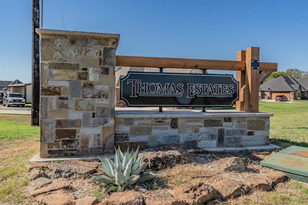 1017 Ronnie Court - Photo 1