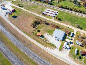 909 Pitts Lane - Photo 2
