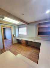213 S Bosque Street - Photo 15