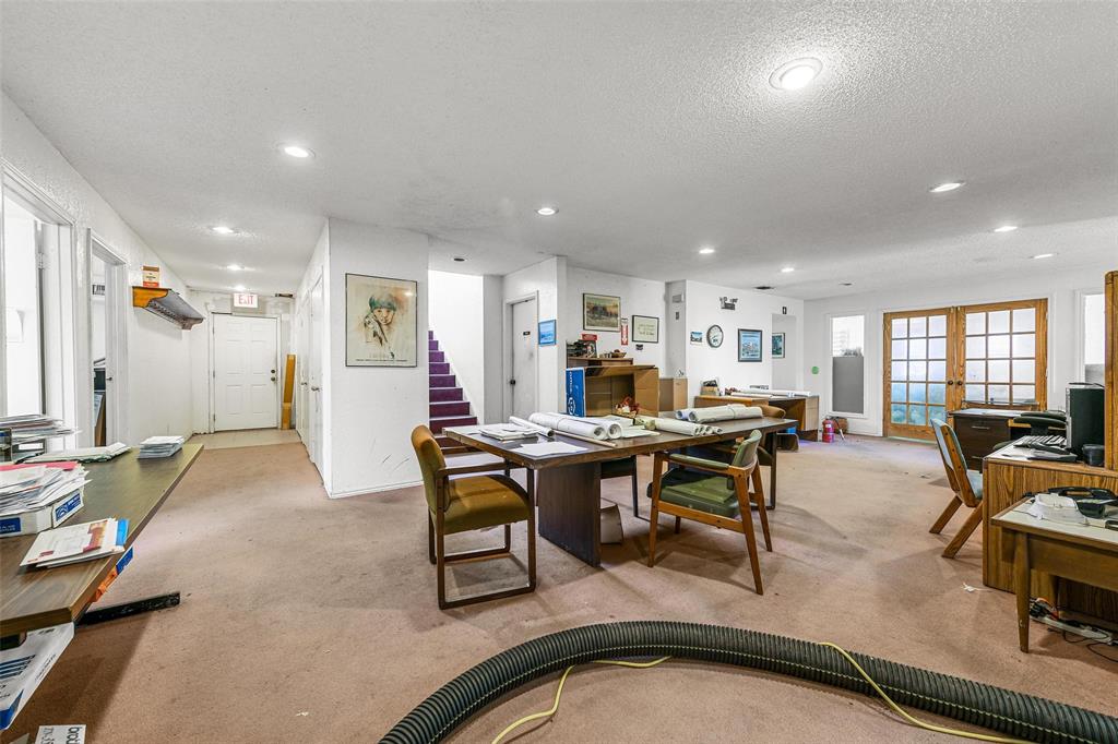 1505 E Henderson Street - Photo 17