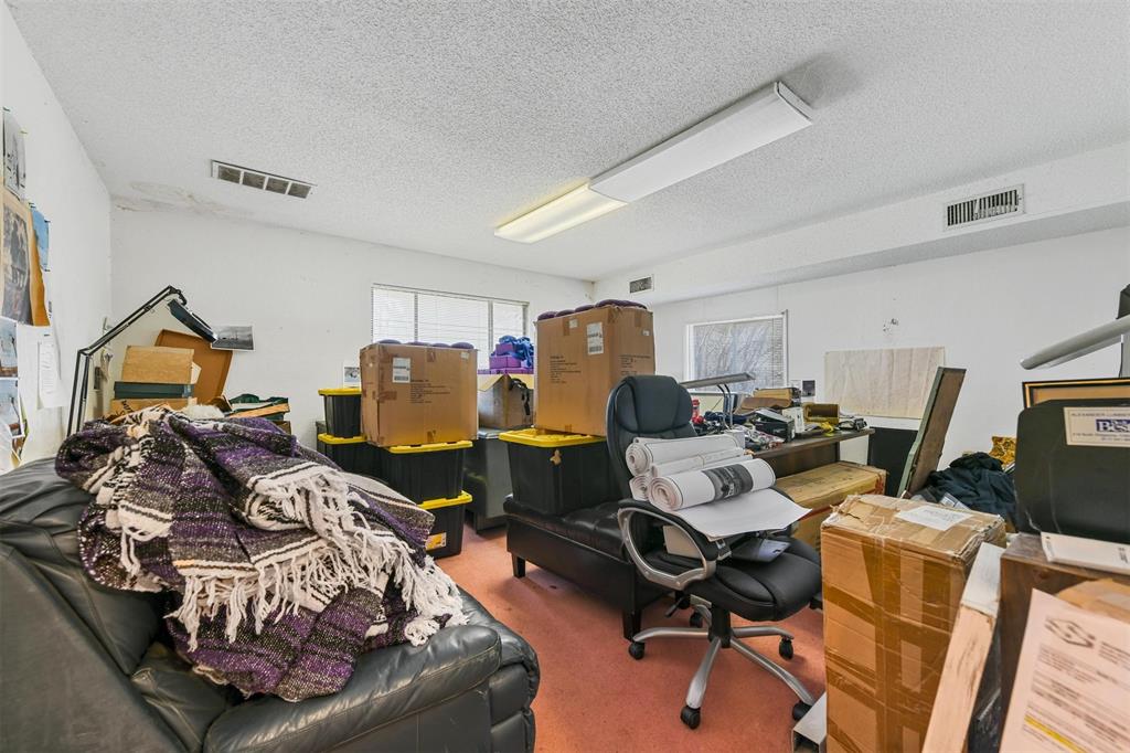 1505 E Henderson Street - Photo 19