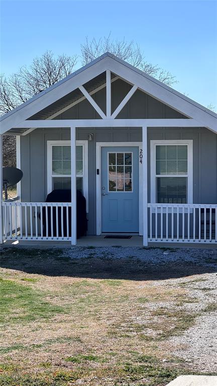 204 W Riley Street - Photo 2