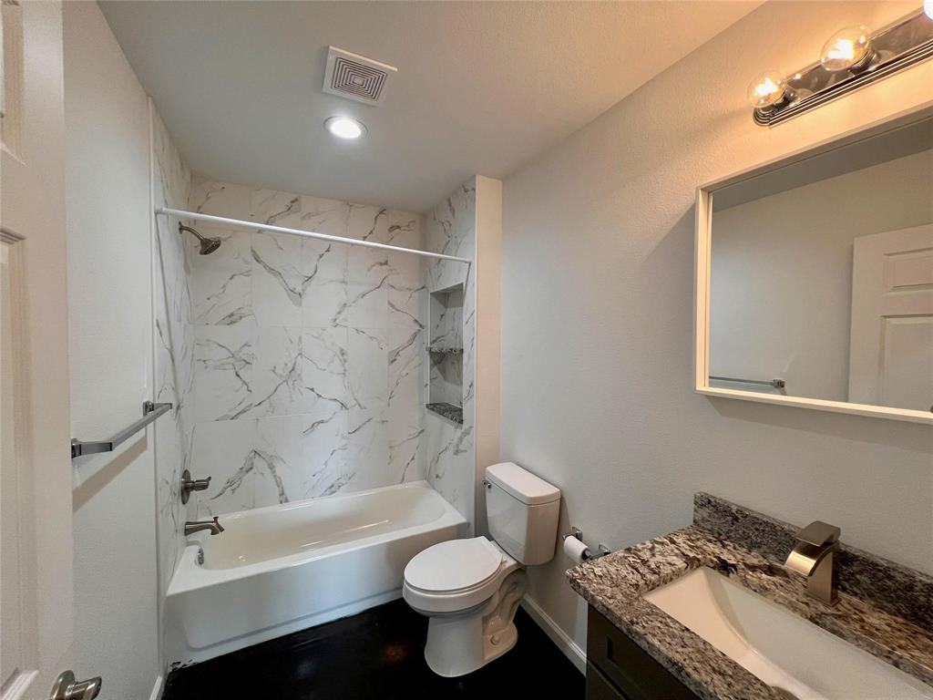 204 W Riley Street - Photo 7