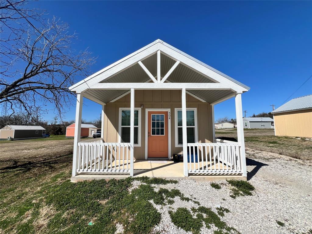 504 Green Street - Photo 1