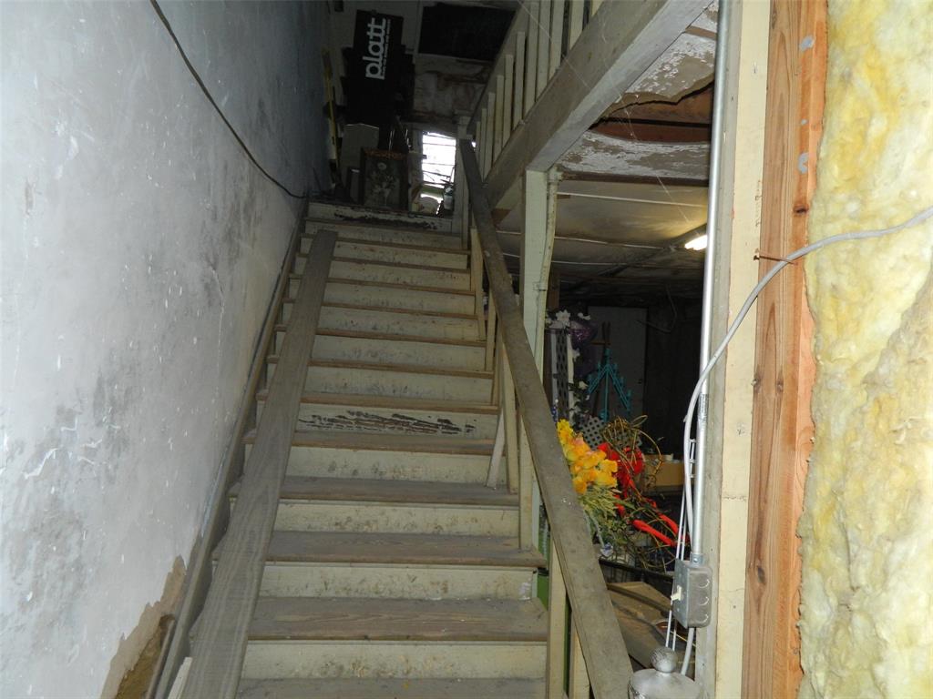 114 W Collin Street - Photo 13