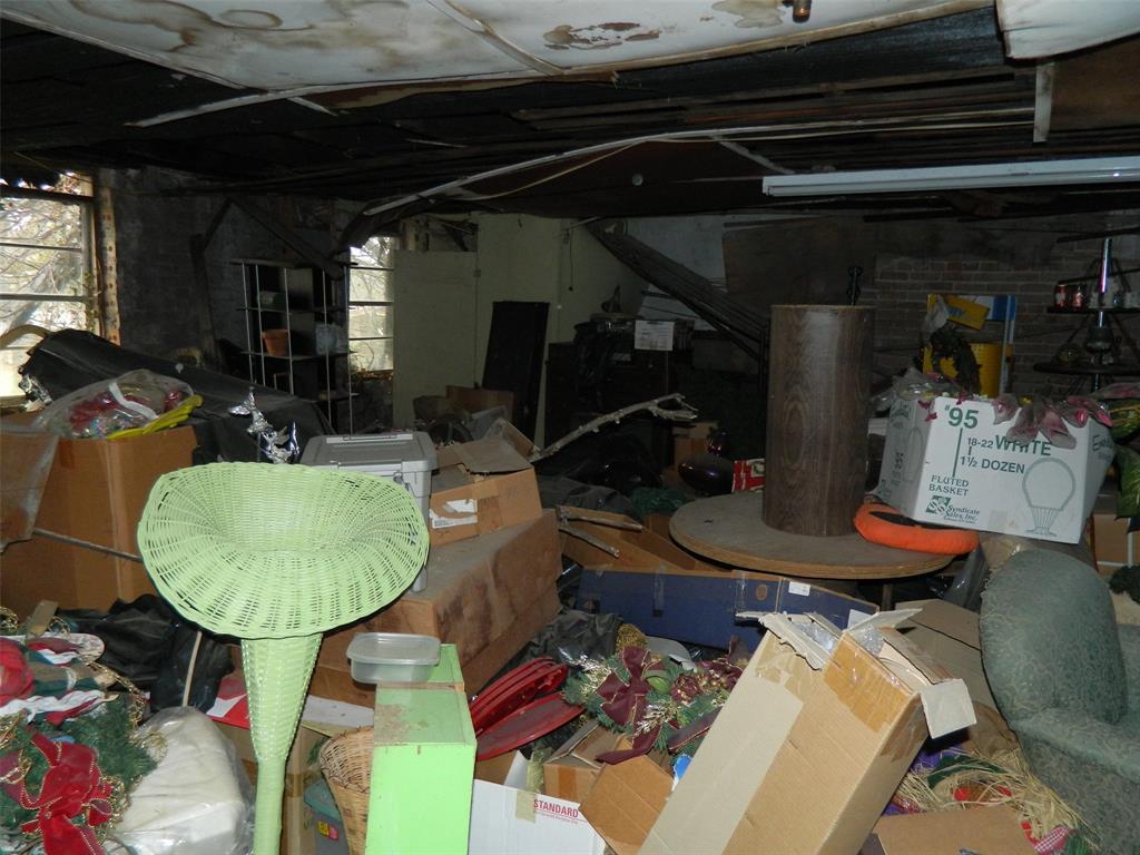 114 W Collin Street - Photo 14