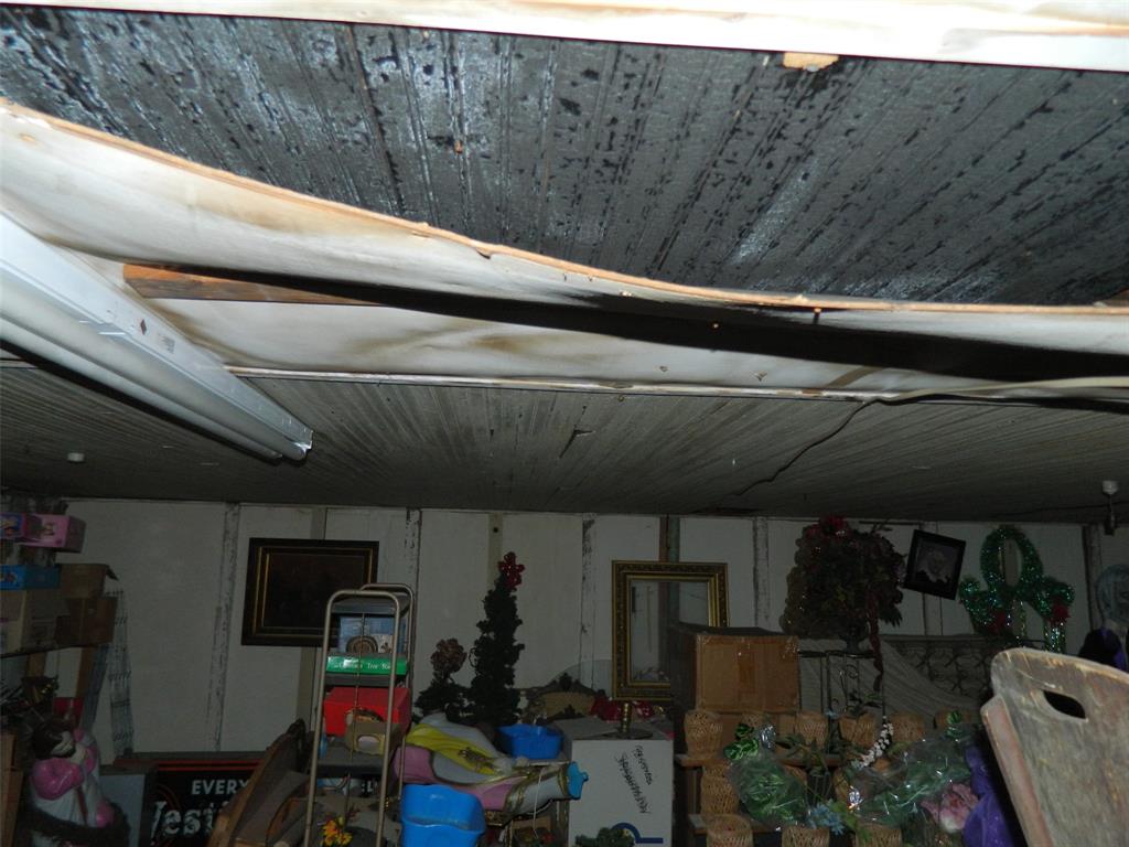114 W Collin Street - Photo 16