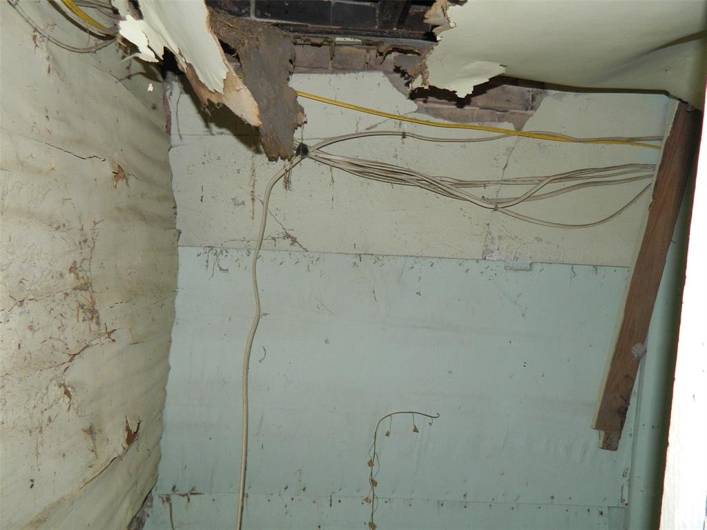 114 W Collin Street - Photo 17