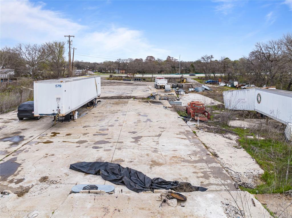 9105 C F Hawn Freeway - Photo 14