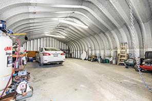 7402 CR 137 - Photo 18