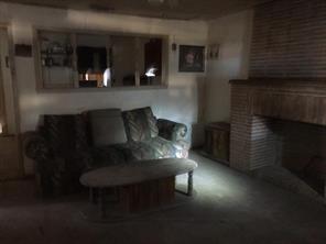 705 W 6th Street - Photo 9