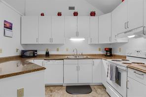 1830 Clark Drive - Photo 11